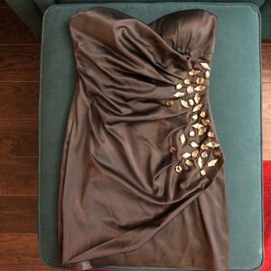 Grey strapless dress